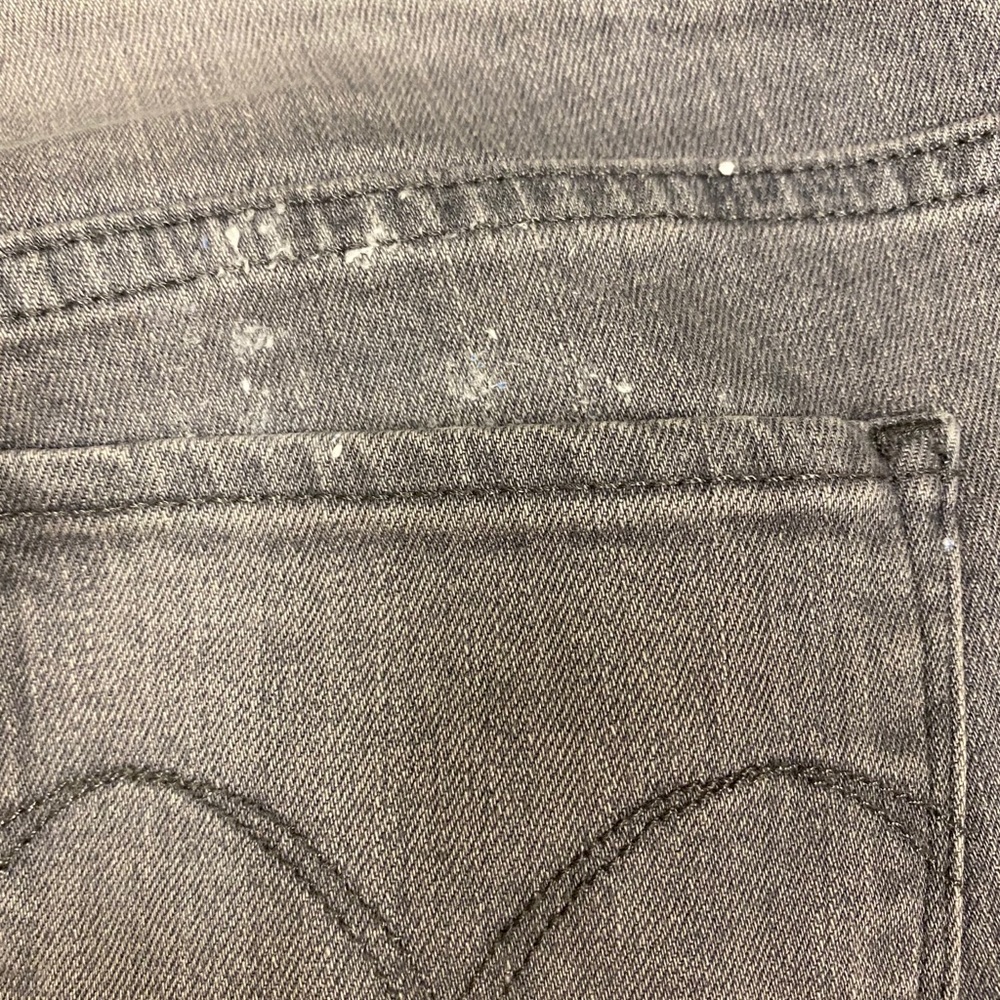 Levis - Picture 4 of 6